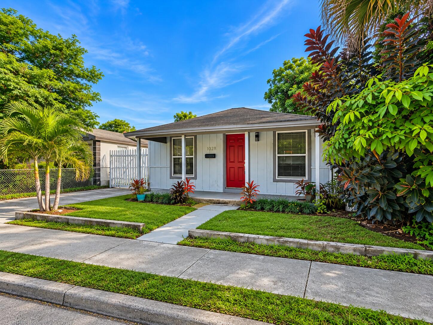1028 18TH Street 0