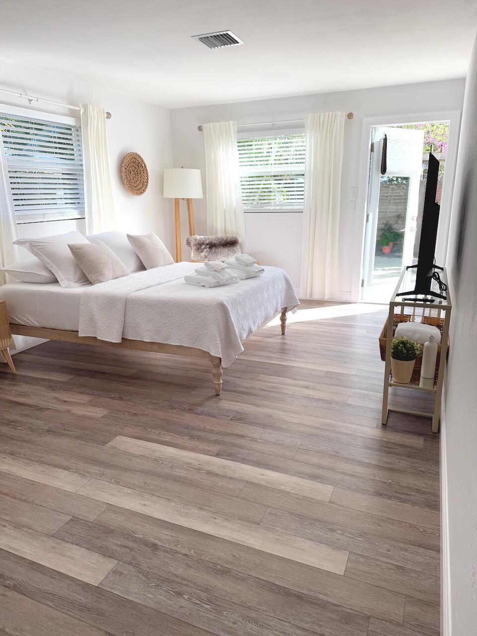 DELRAY TOWN OF - Residential Lease