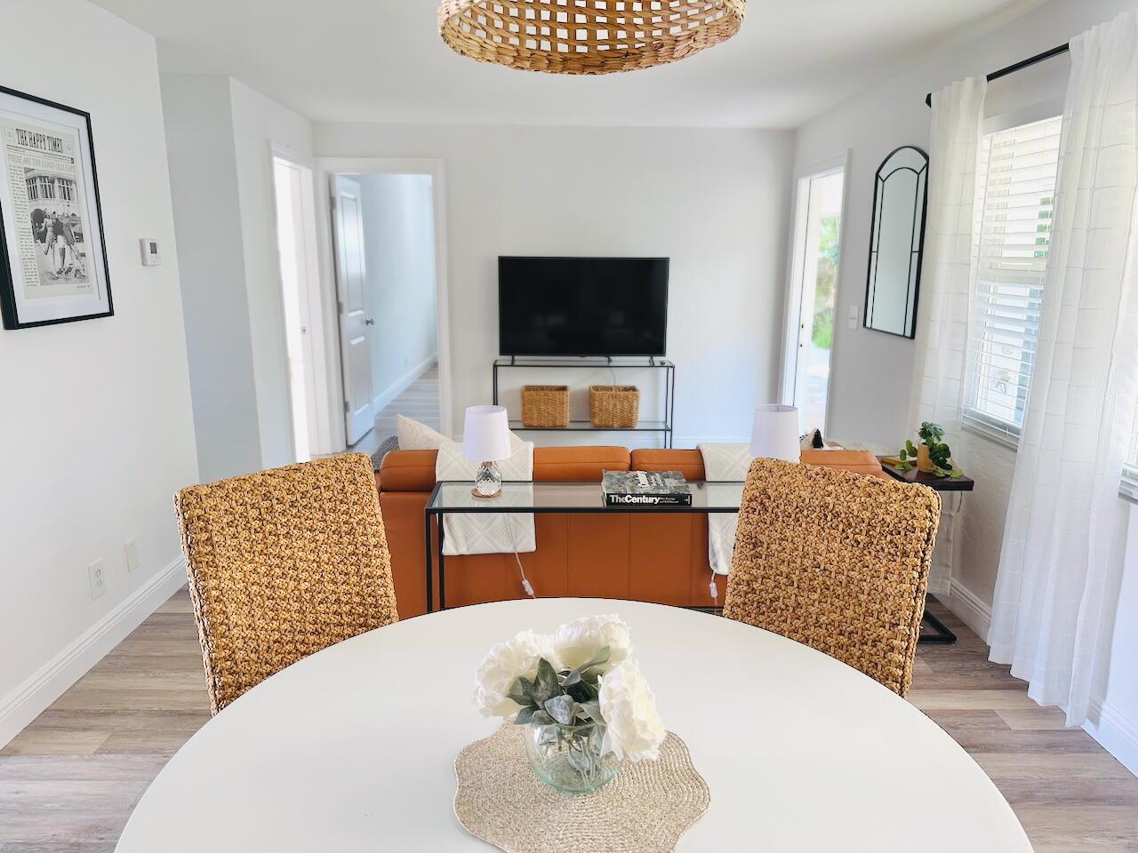 DELRAY TOWN OF - Residential Lease