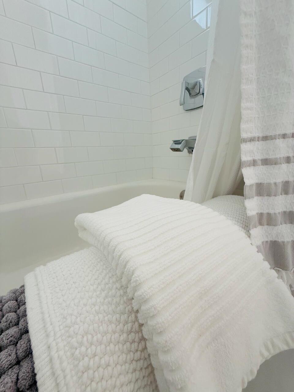 DELRAY TOWN OF - Residential Lease