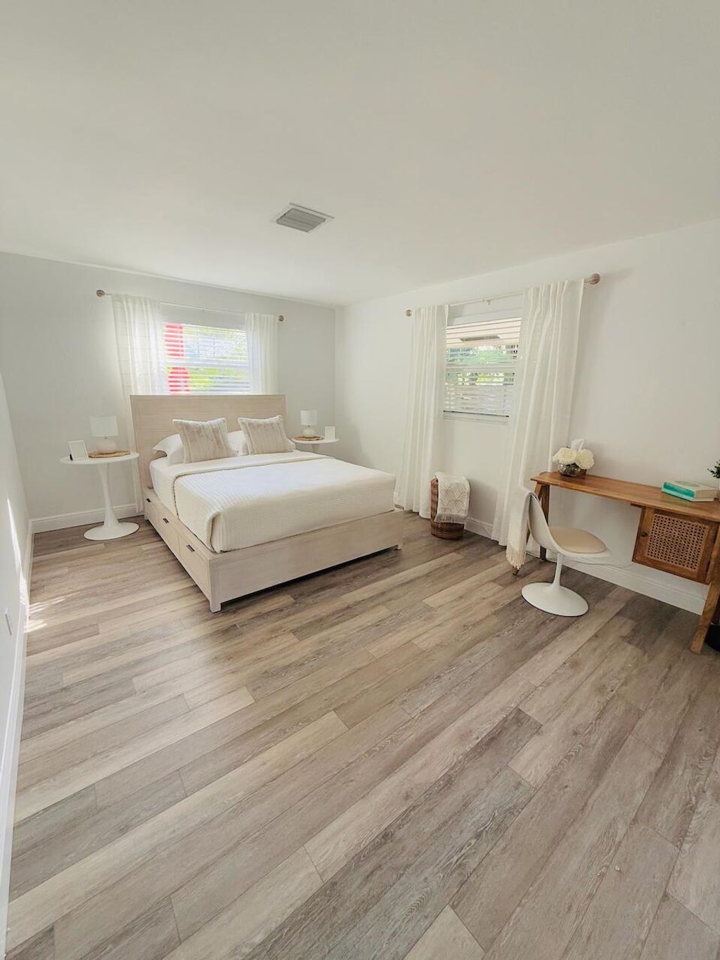 Photo of 311 N Swinton Avenue, Delray Beach, FL 33444 (MLS # R11147386)