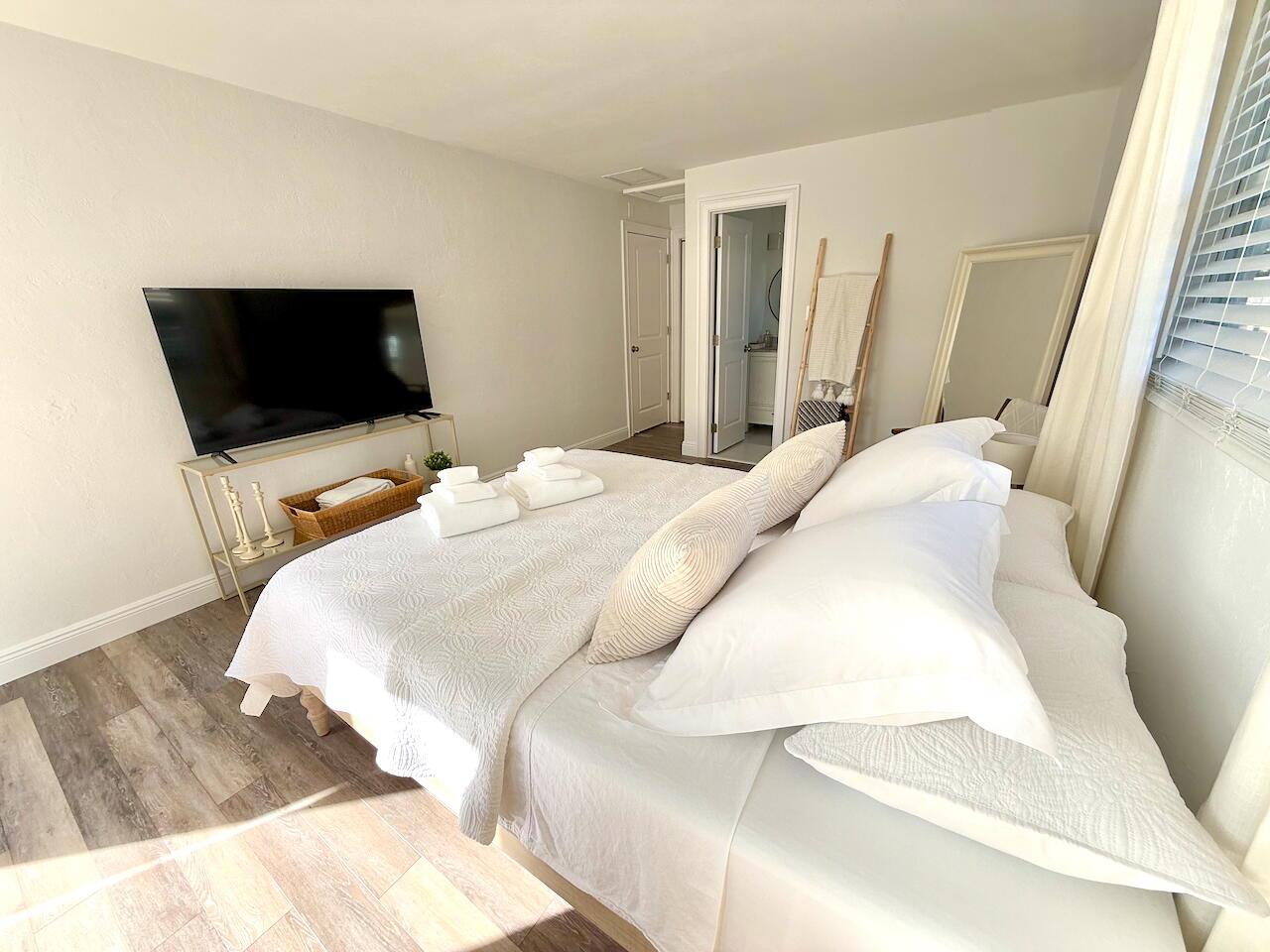 DELRAY TOWN OF - Residential Lease