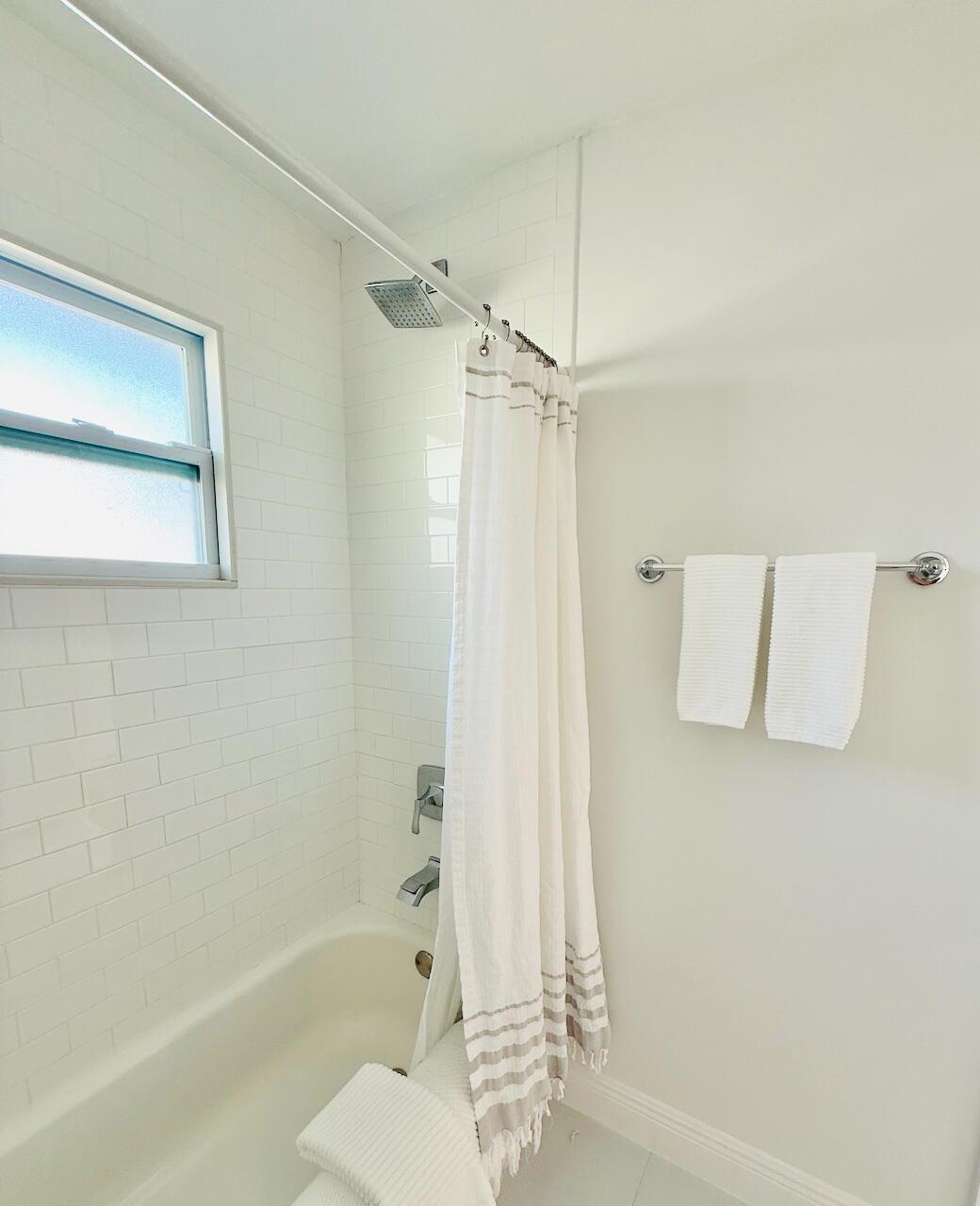 DELRAY TOWN OF - Residential Lease