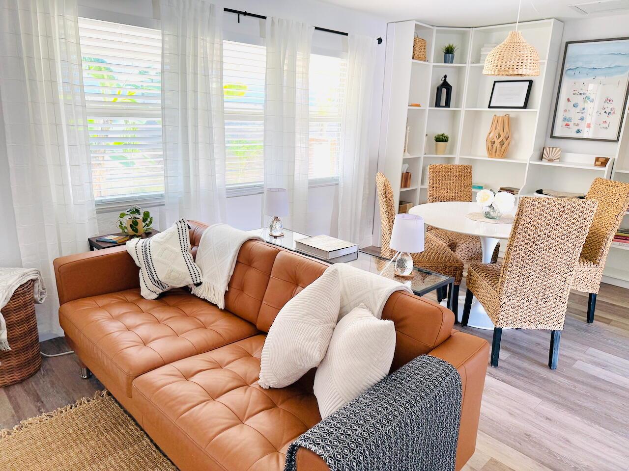 DELRAY TOWN OF - Residential Lease