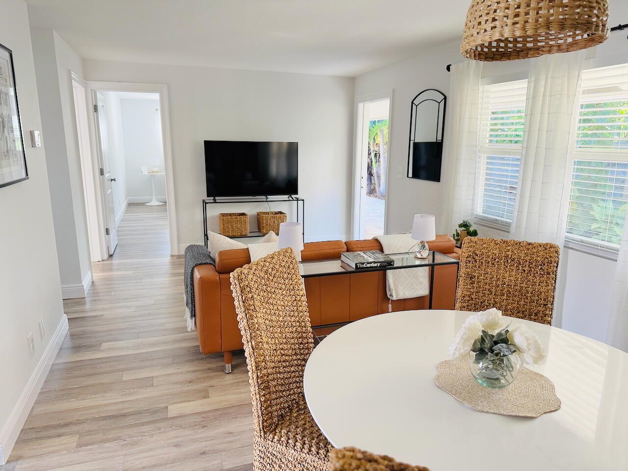 DELRAY TOWN OF - Residential Lease