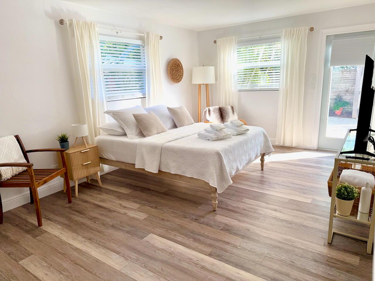 DELRAY TOWN OF - Residential Lease