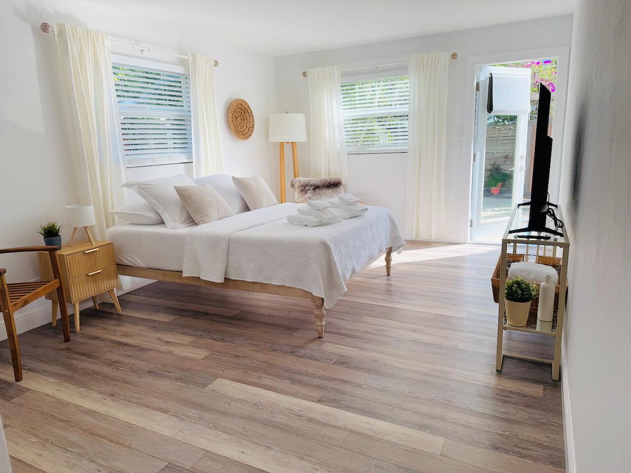 DELRAY TOWN OF - Residential Lease