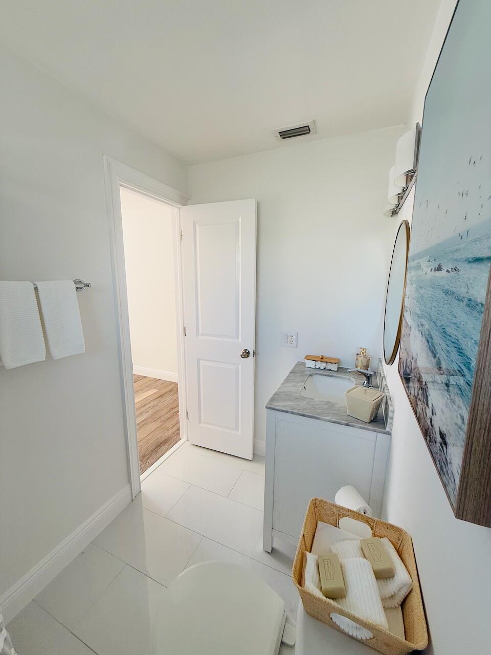 DELRAY TOWN OF - Residential Lease