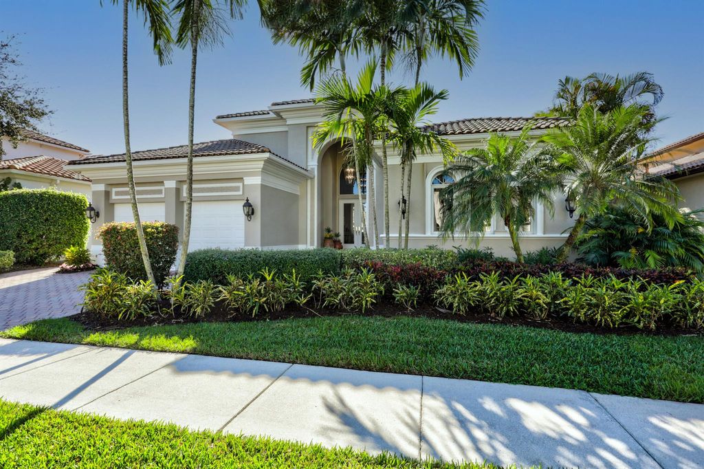 Photo of 120 Via Mariposa, Palm Beach Gardens, FL 33418 (MLS # R10965923)