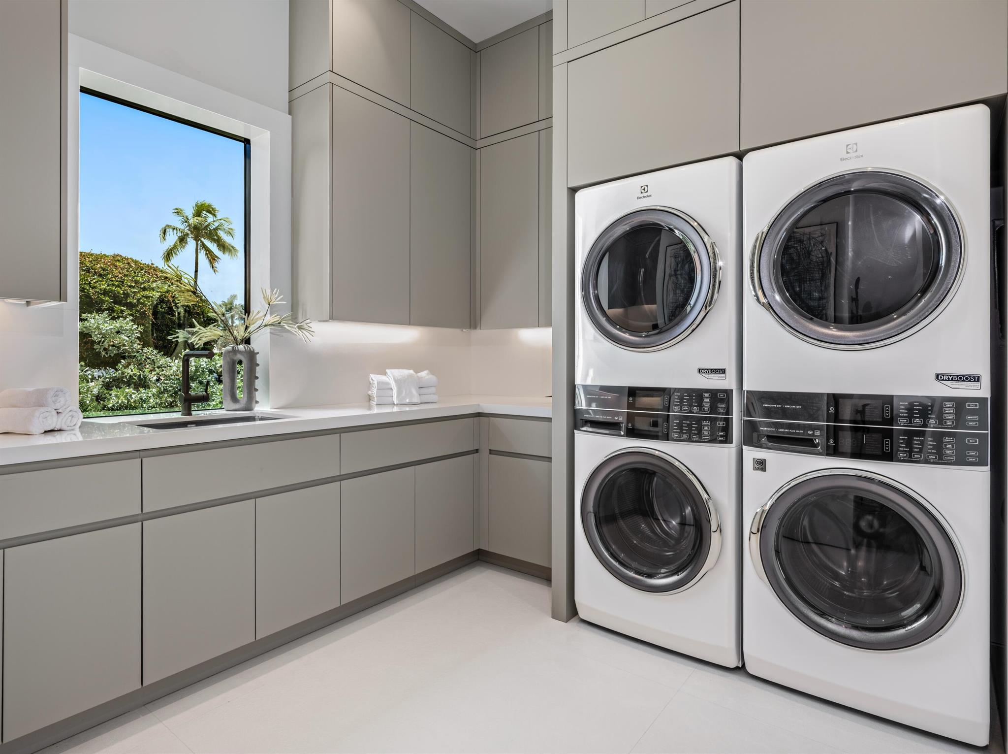 POINT MANALAPAN 1 - Residential