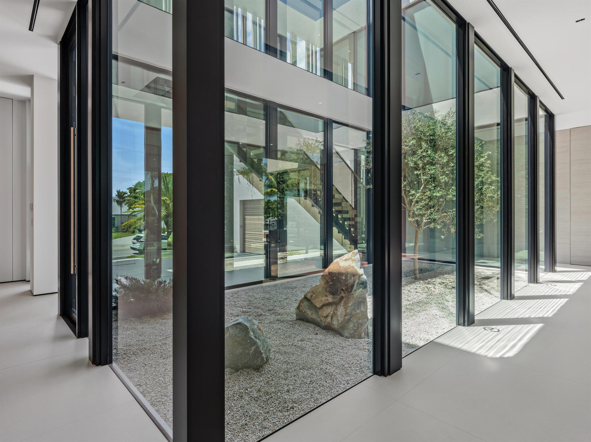 POINT MANALAPAN 1 - Residential