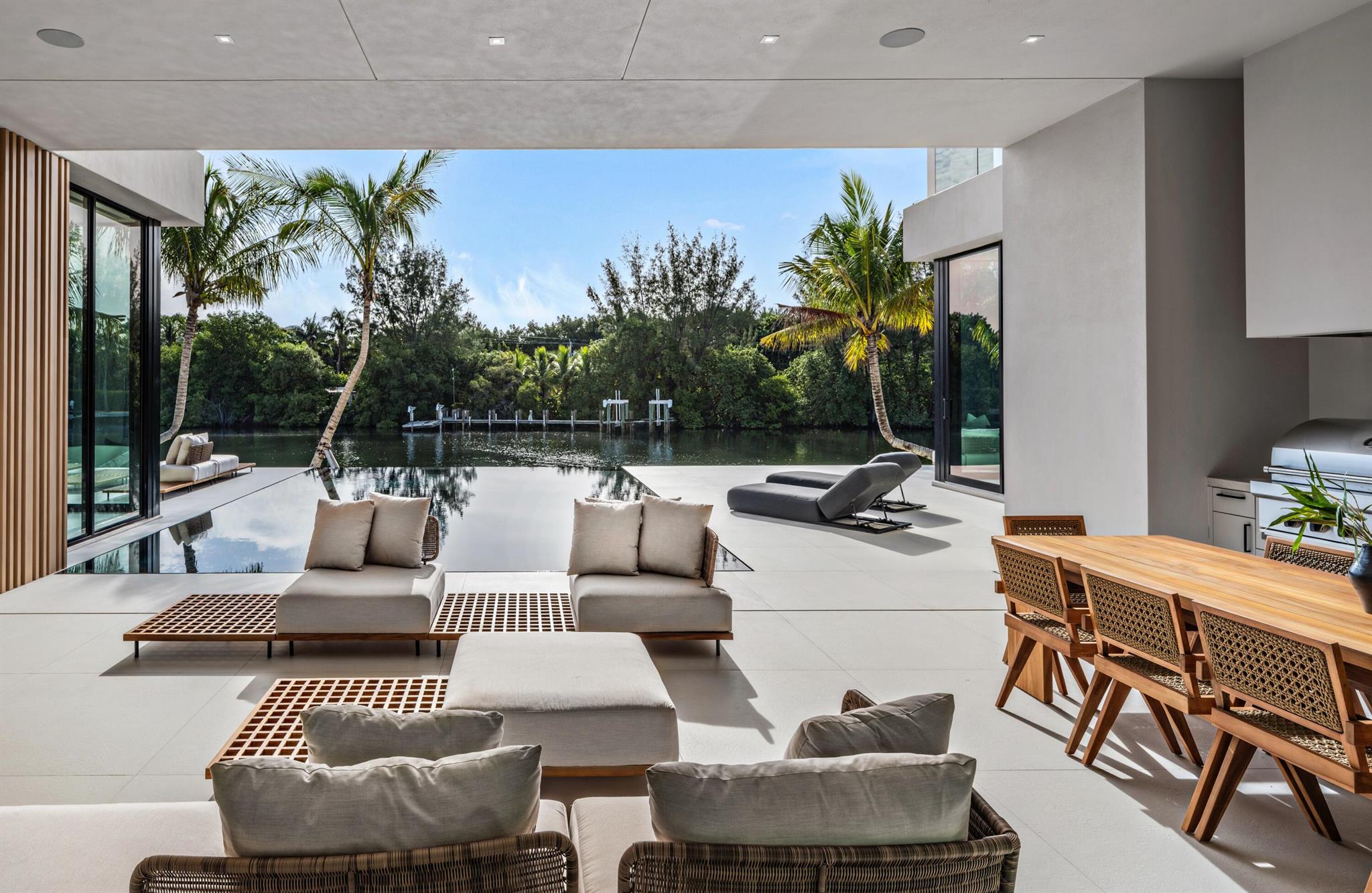 POINT MANALAPAN 1 - Residential