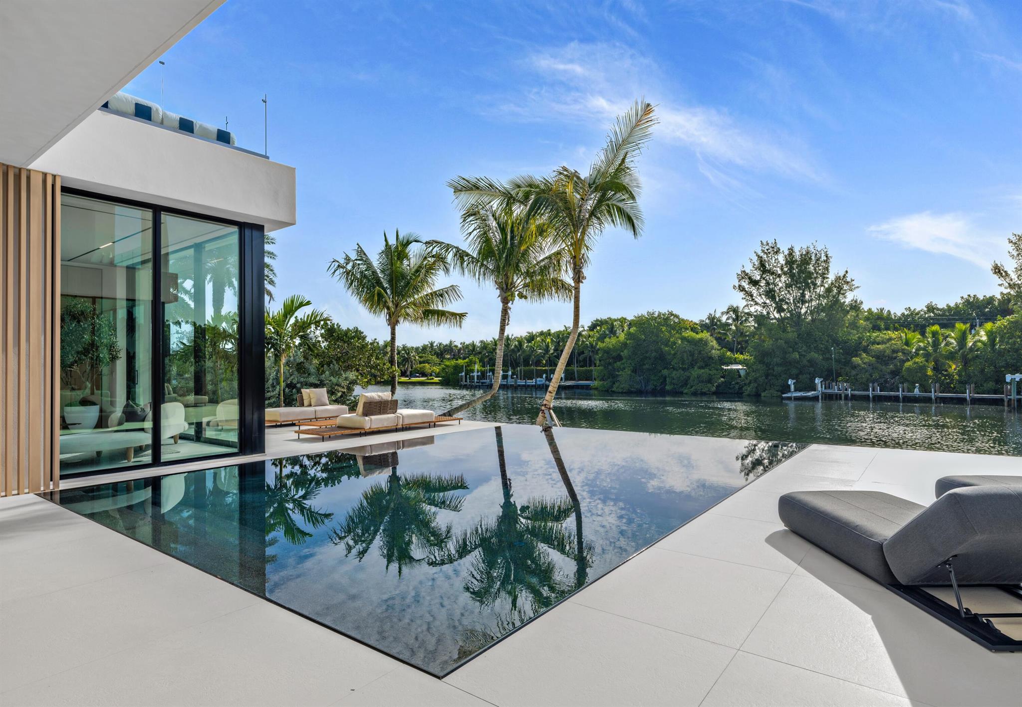 POINT MANALAPAN 1 - Residential