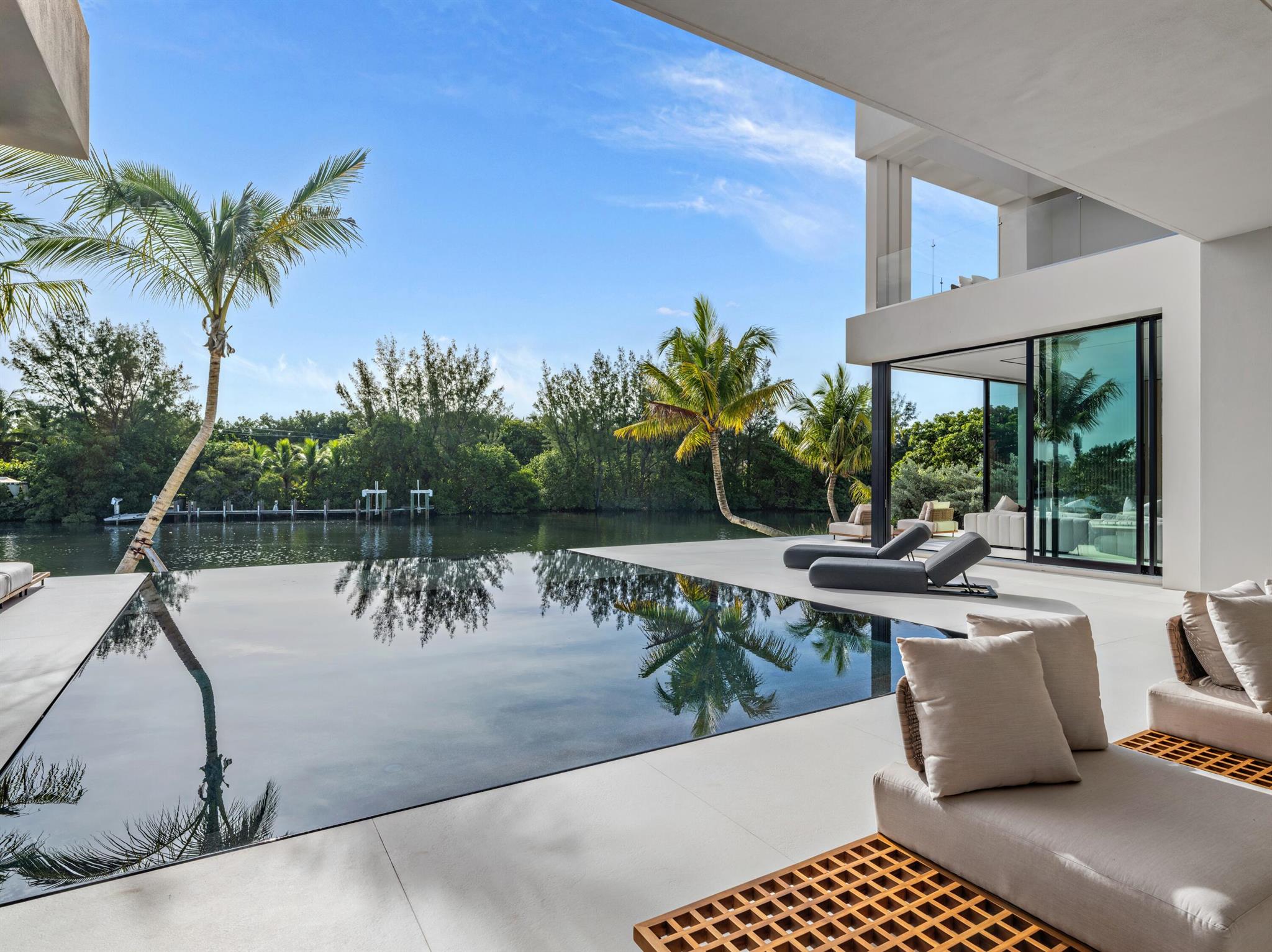 POINT MANALAPAN 1 - Residential