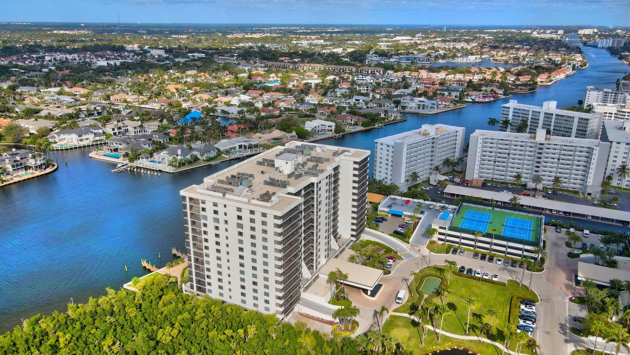 3420 S Ocean Boulevard 8q