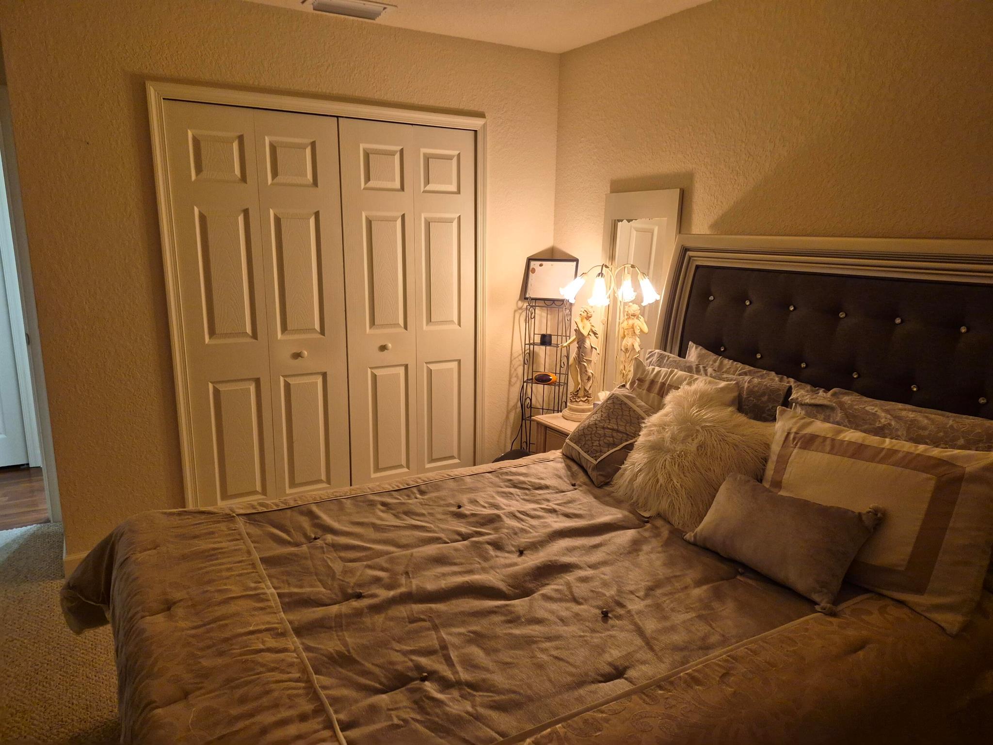 SPANISH LAKES ONE LEASEHO - Residential