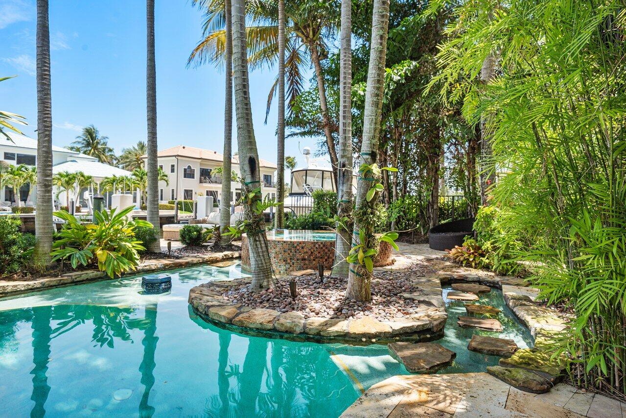 TROPIC ISLE - Residential