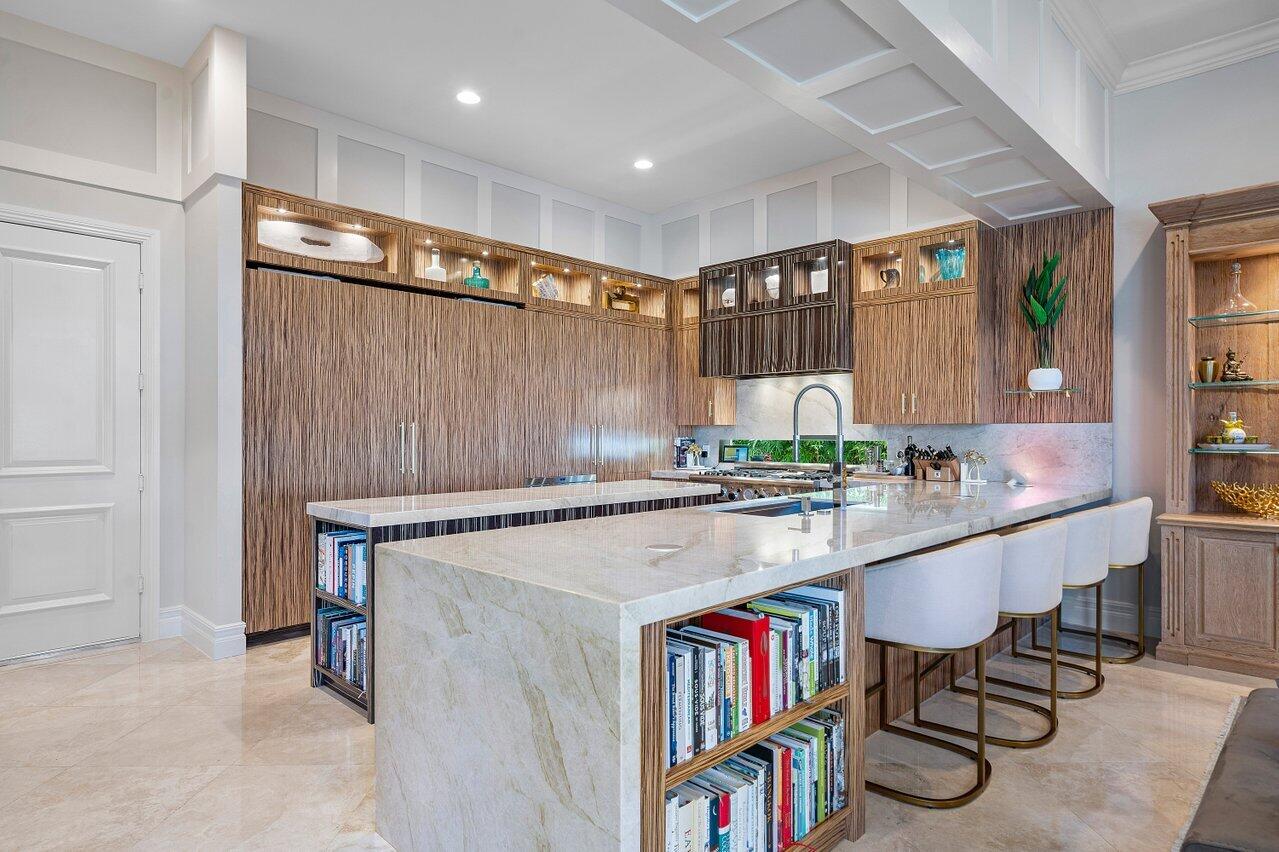 TROPIC ISLE - Residential