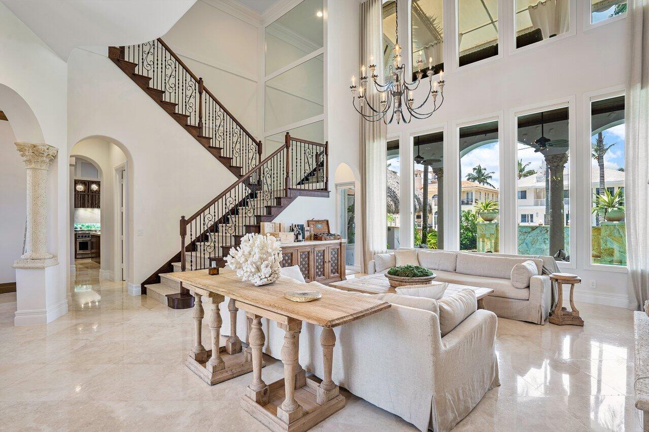 TROPIC ISLE - Residential