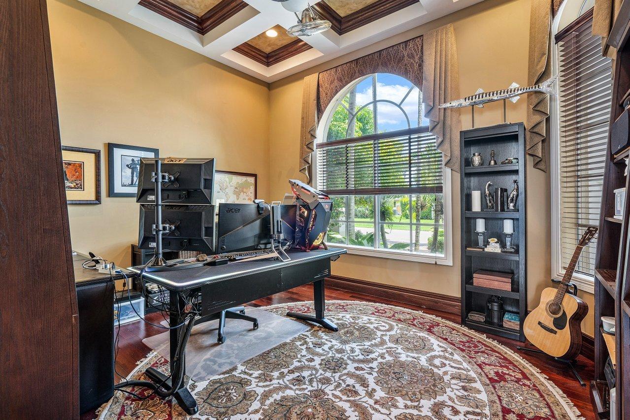 TROPIC ISLE - Residential