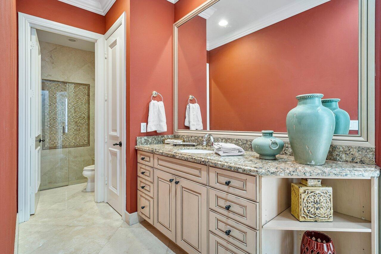 TROPIC ISLE - Residential