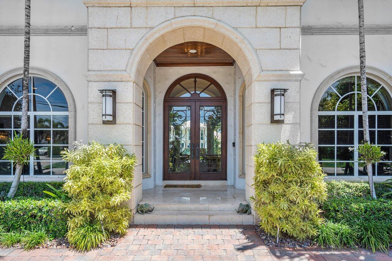 TROPIC ISLE - Residential