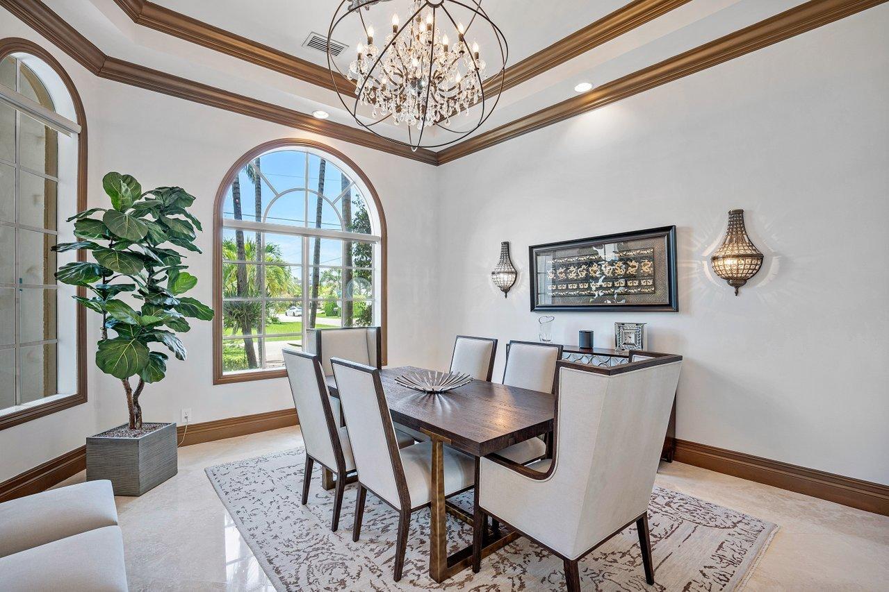 TROPIC ISLE - Residential