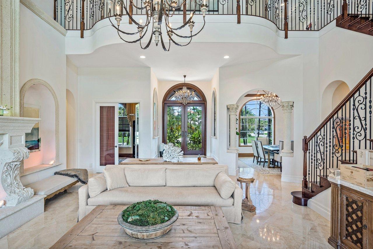 TROPIC ISLE - Residential