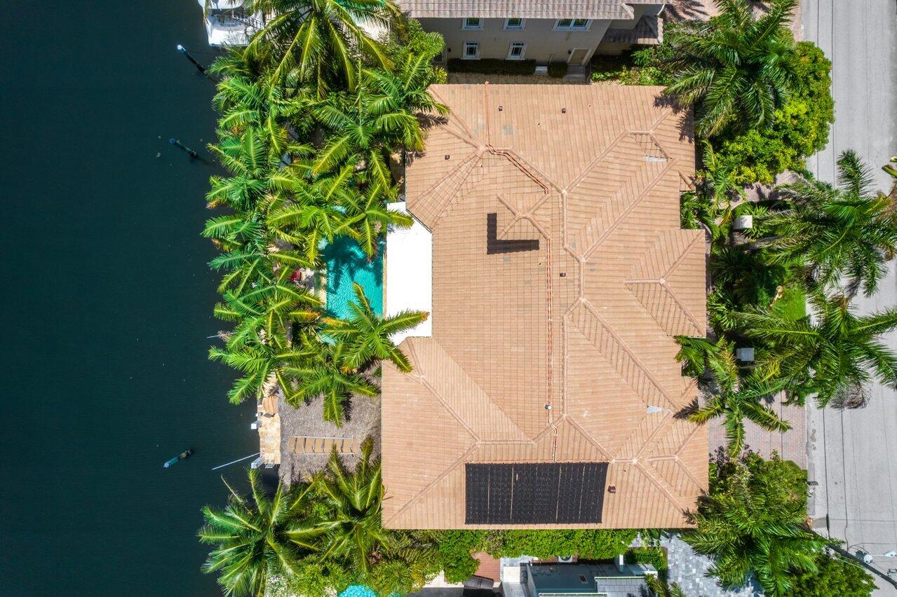 TROPIC ISLE - Residential