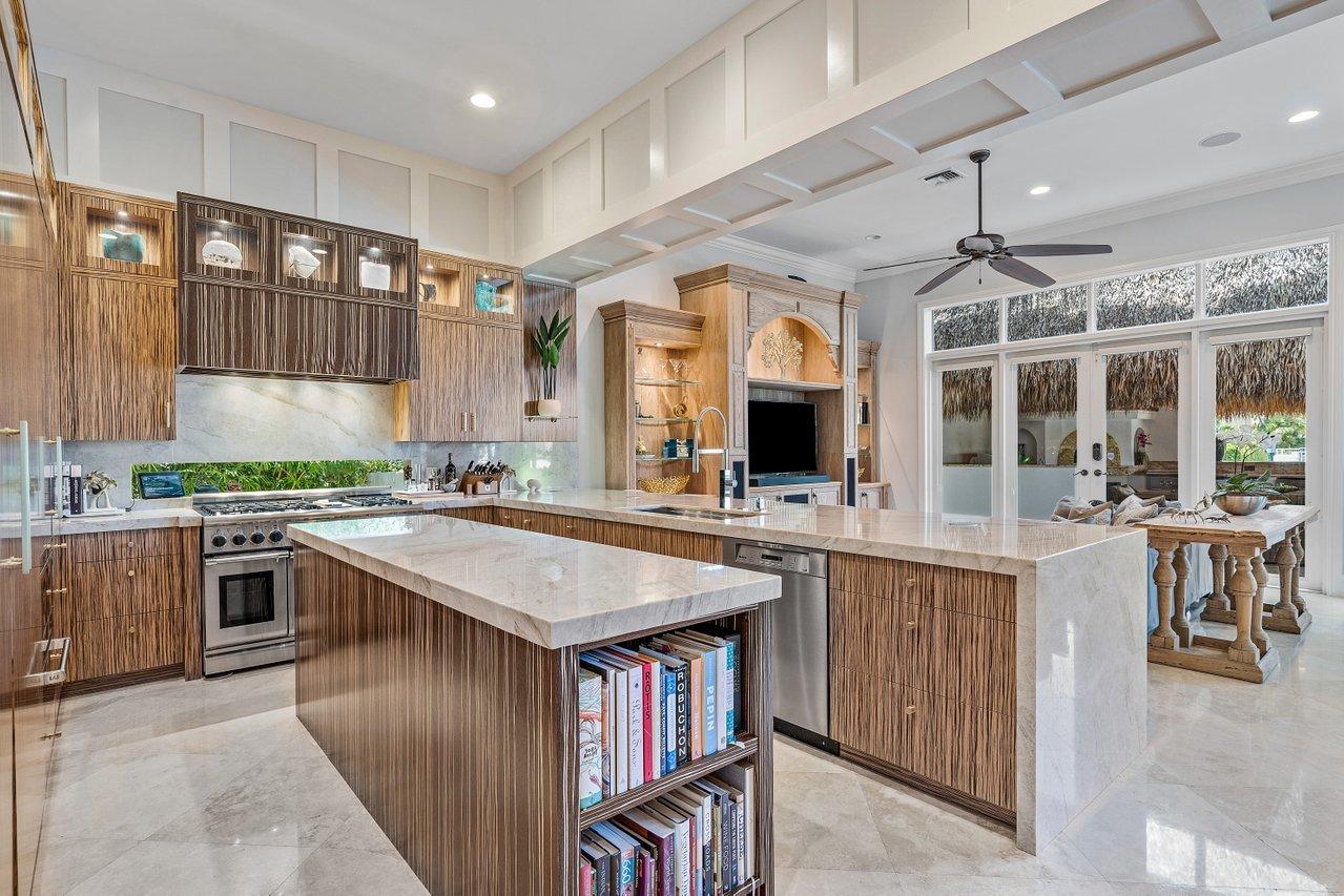 TROPIC ISLE - Residential