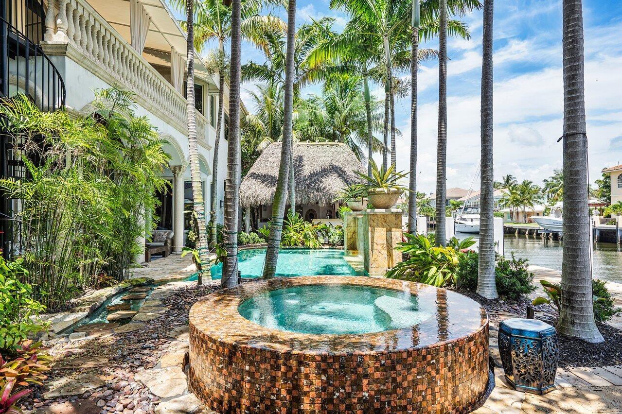 TROPIC ISLE - Residential