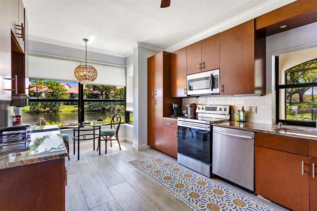 WEST BAY AT JONATHANS LANDING CONDO - Residential