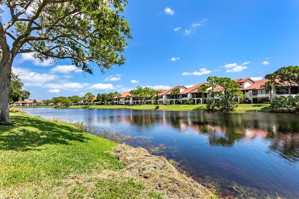 WEST BAY AT JONATHANS LANDING CONDO - Residential