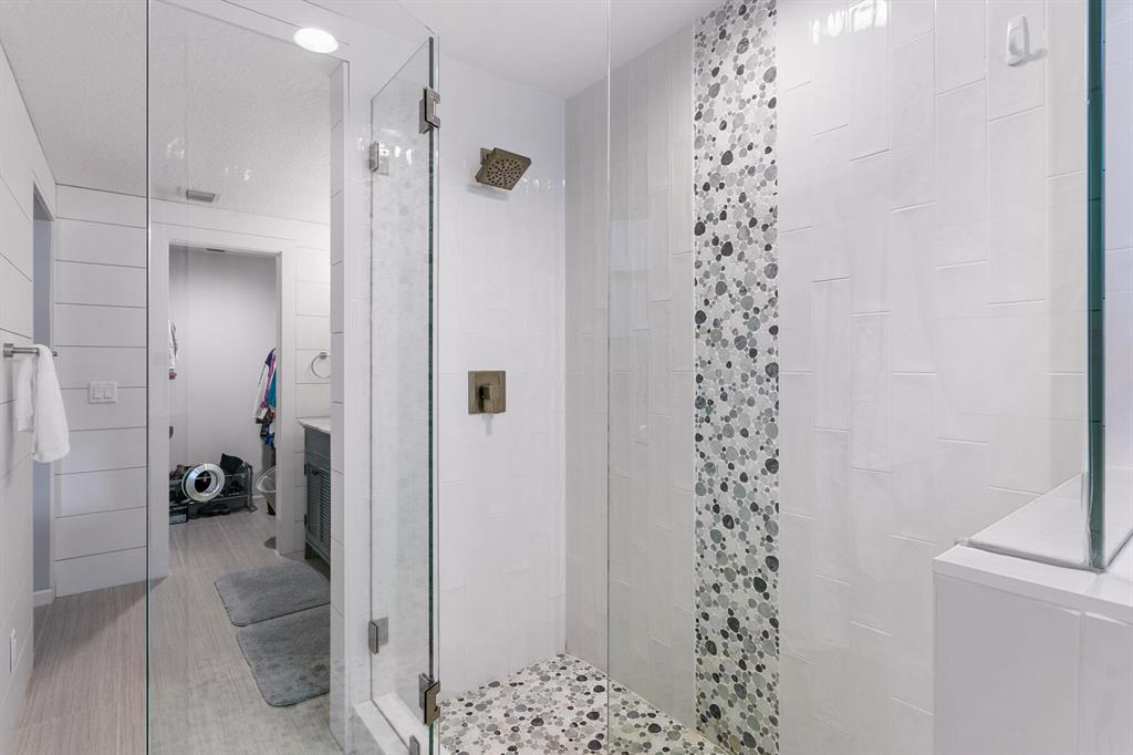 WEST BAY AT JONATHANS LANDING CONDO - Residential