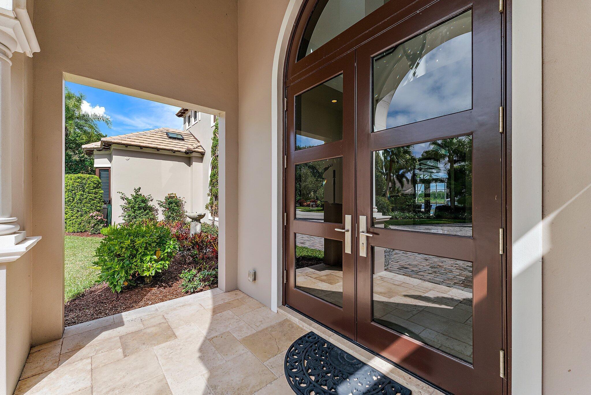 2506 NW Hollyberry Lane