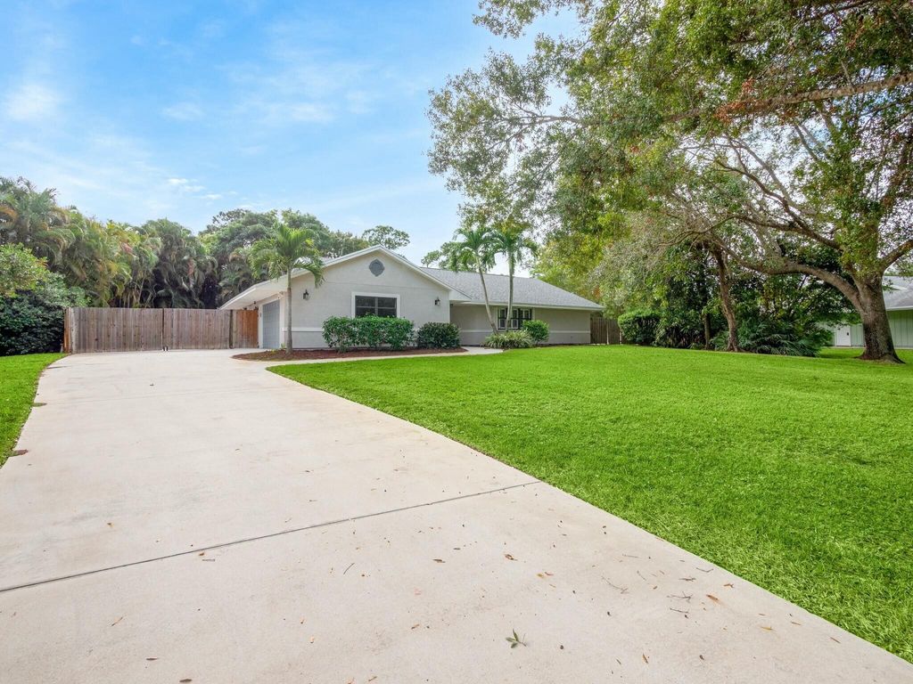 Photo of 1600 SW Belgrave Terrace, Stuart, FL 34997 (MLS # R11039122)