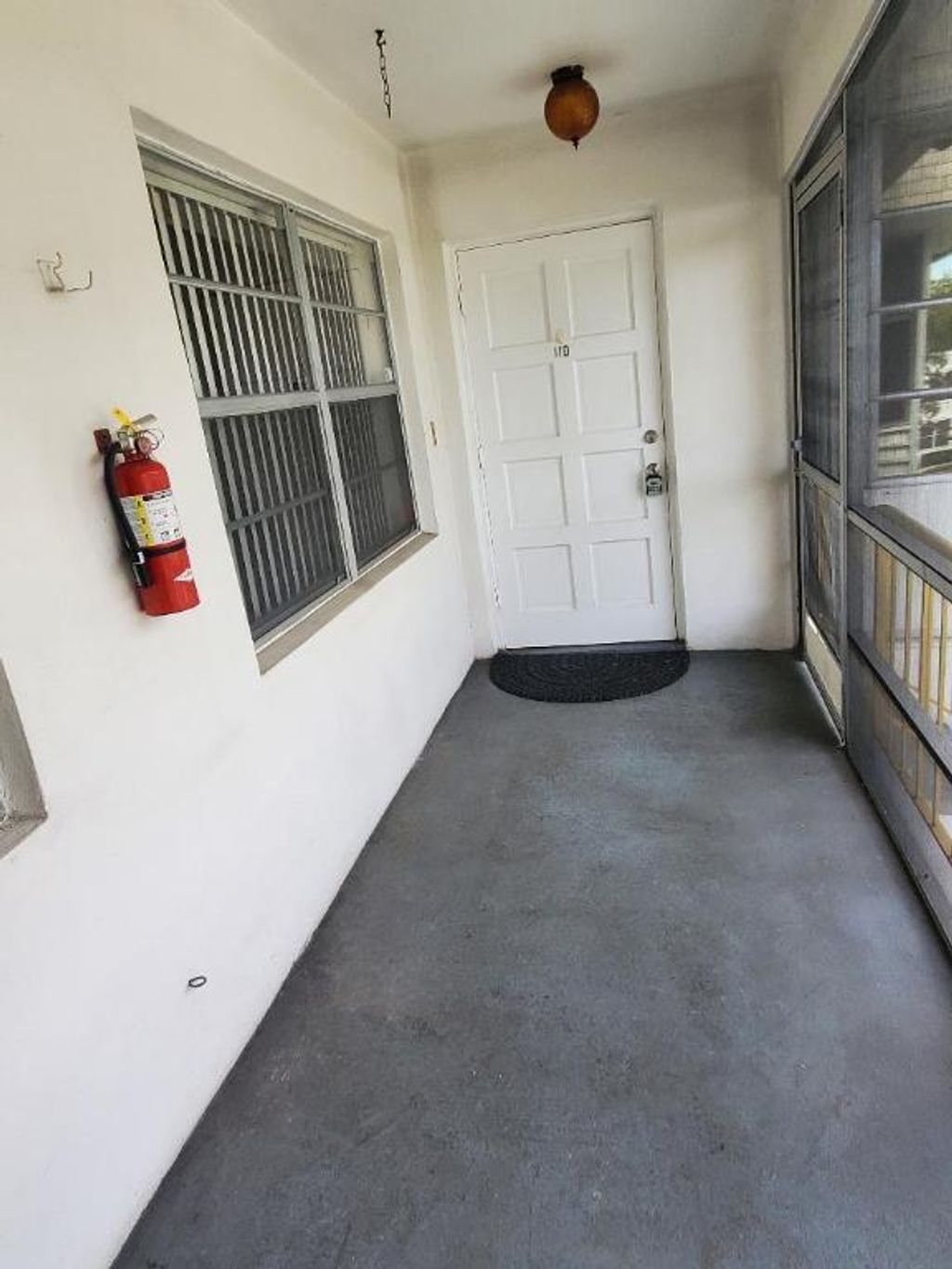 Photo of 110 Stratford H, West Palm Beach, FL 33417 (MLS # R11154838)