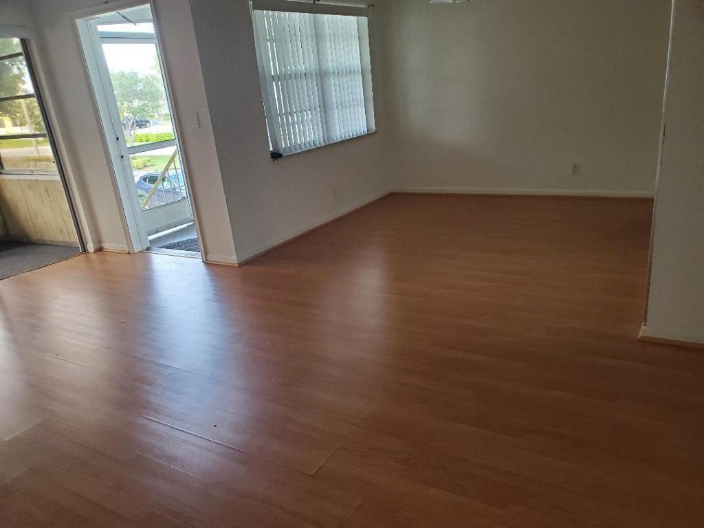 STRATFORD CONDOMINIUM - Residential