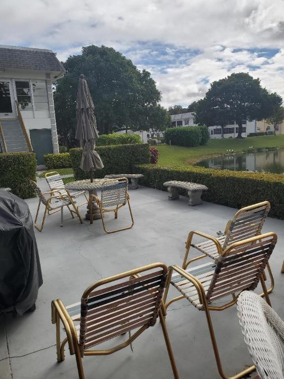 STRATFORD CONDOMINIUM - Residential