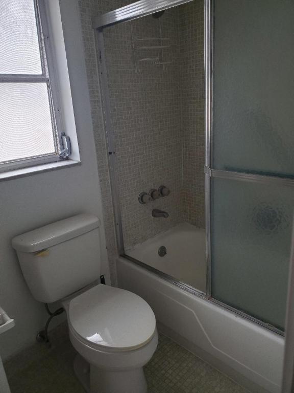 STRATFORD CONDOMINIUM - Residential