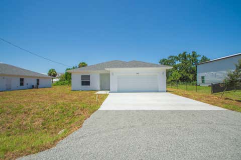 Tiny photo for 920 7th Place, Vero Beach, FL 32962 (MLS # B26053929)