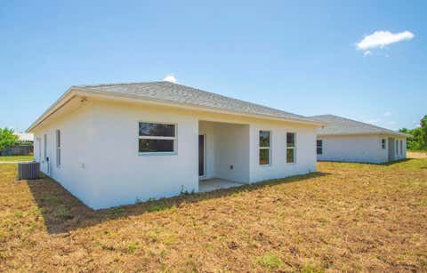 Tiny photo for 920 7th Place, Vero Beach, FL 32962 (MLS # B26053929)