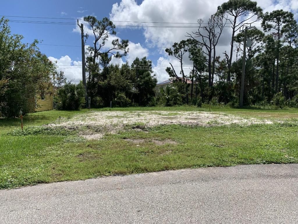 Photo of 11 San Felipe, Fort Pierce, FL 34951 (MLS # R11125449)