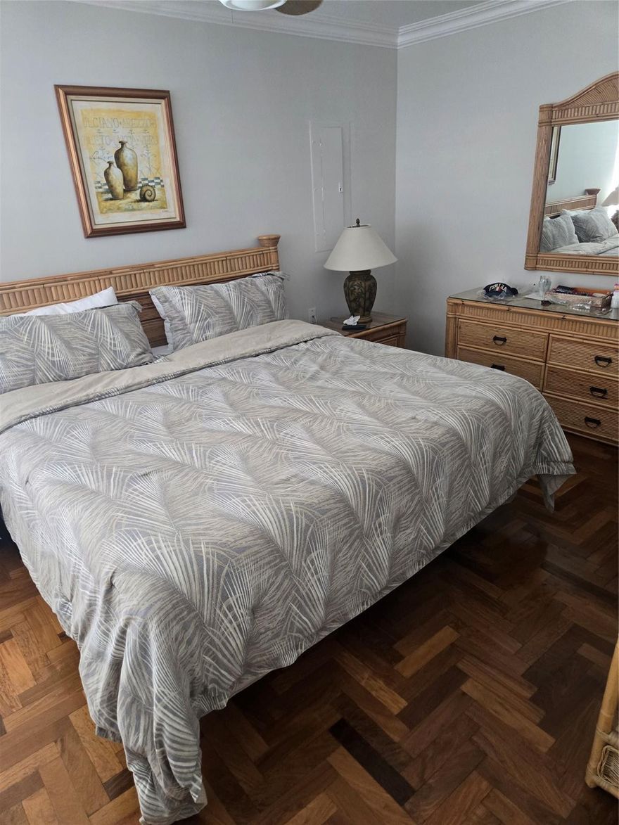 can't beat this location in lauderdale by the sea.current tenants lease ends march 31unit is furnished, but possibly negotiableno pets1 car onlyminimum credit score 650could be 2 bedroom, but really is a 1bedroom and den/office