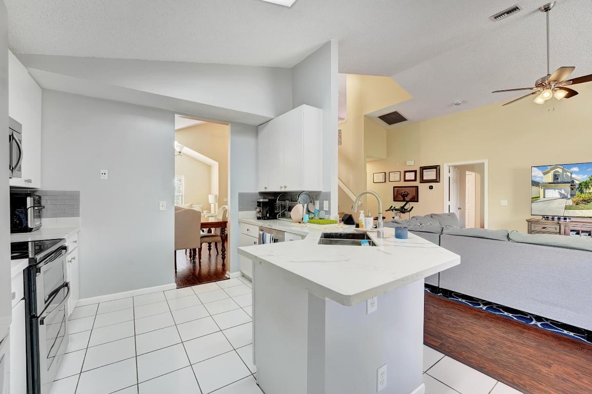 NORMANDY VILLAGE - Residential