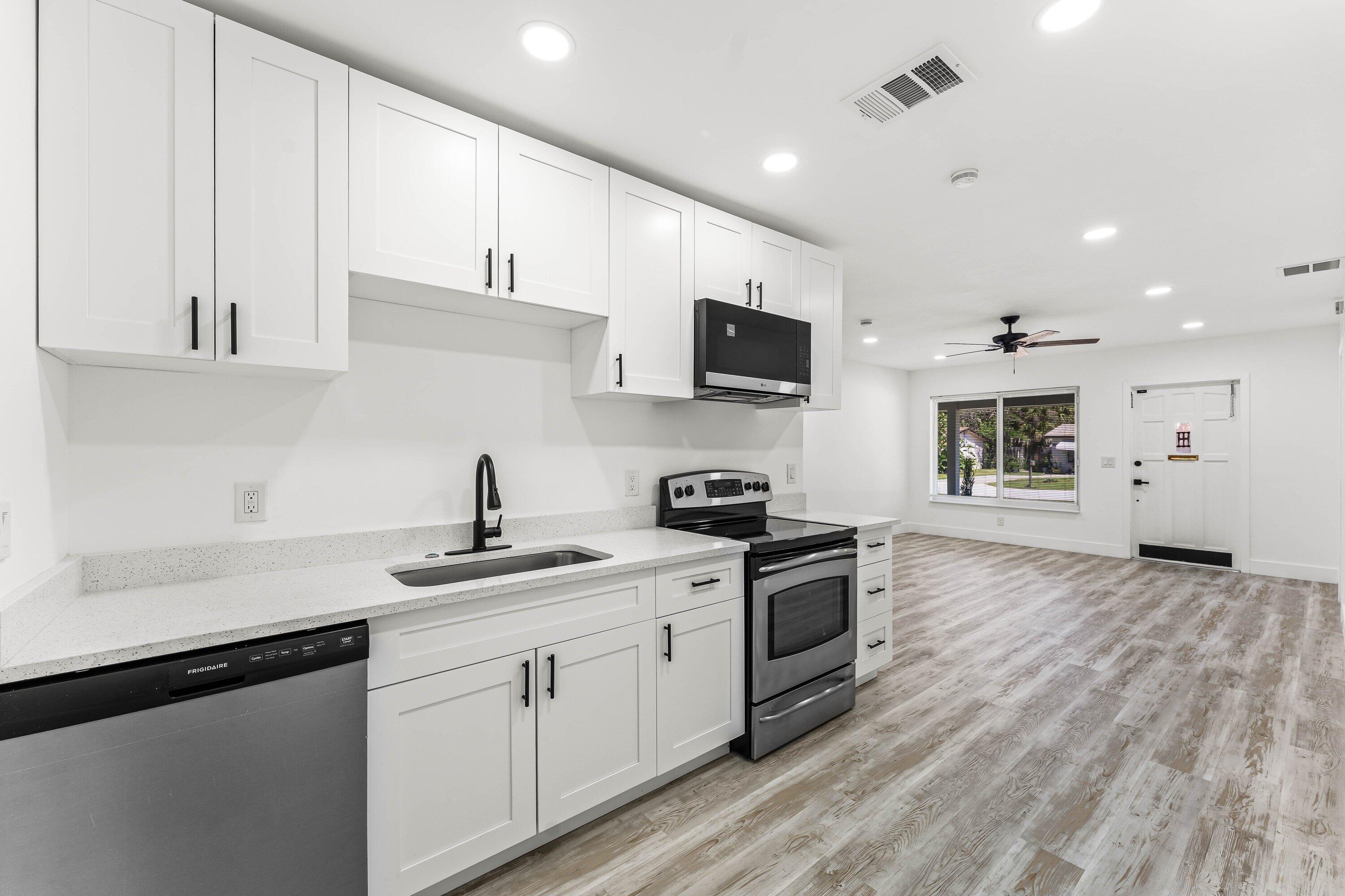 CENTRAL PARK ANNEX - Residential Lease