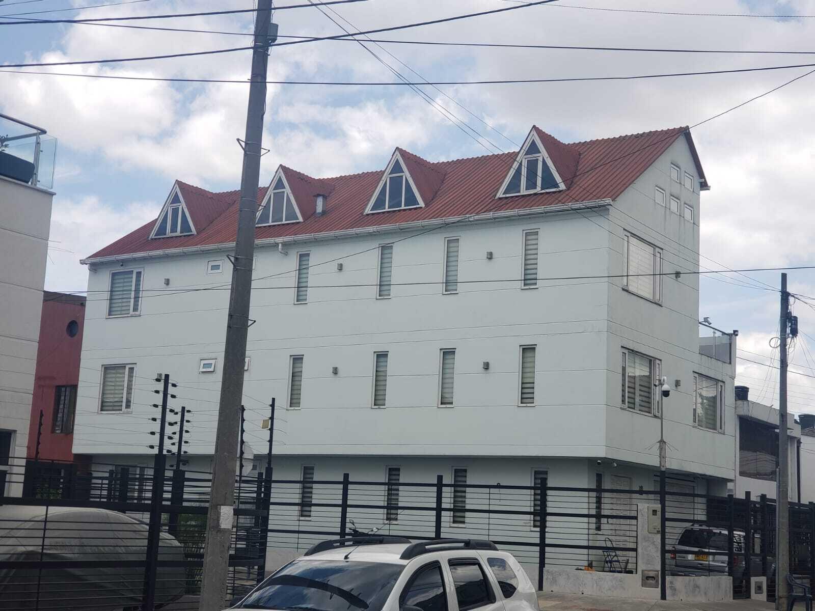 Spacious and well-located property at Kra 55 #56-96, Bogota. This property offers excellent accessibility, situated in a strategic area close to public transportation, schools, shopping centers, and main roads. Ideal for residential or commercial use, it features ample indoor space with natural lighting, solid construction, and versatile layout options. The neighborhood is quiet and safe, with a growing demand and development potential. A great investment opportunity in Bogota.