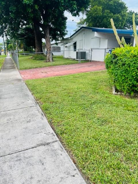 Esquire Lake Estates Sec - Residential