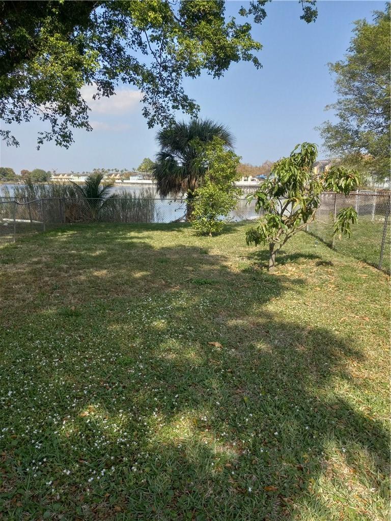 Esquire Lake Estates Sec - Residential
