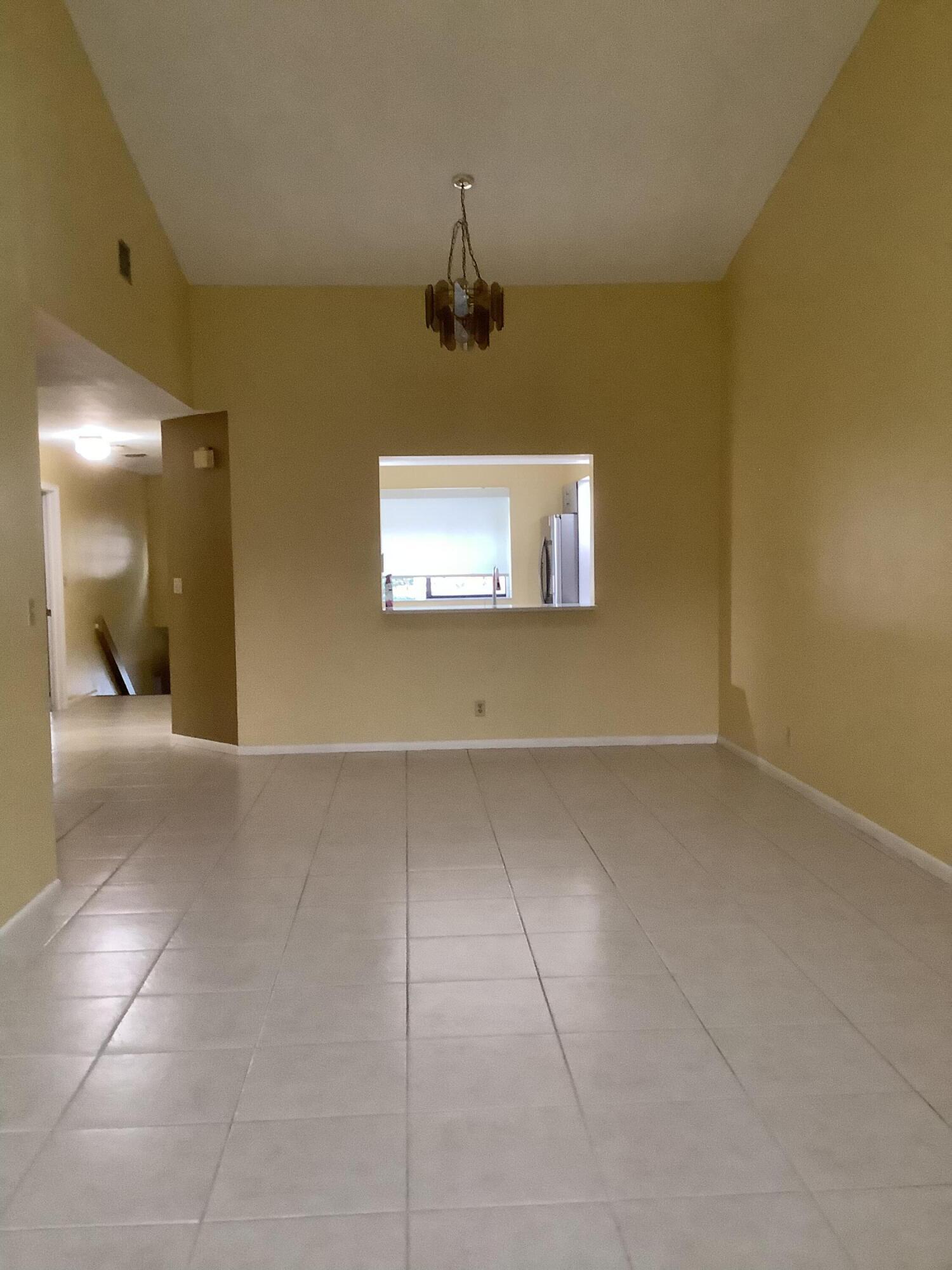 7755 LA MIRADA Drive 31cr